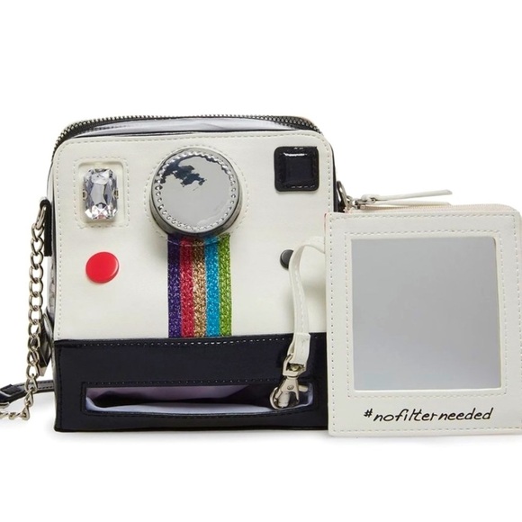NWT Betsey Johnson Kitsch Oh Snap Crossbody Bag Polaroid Camera
BJ32965N - Picture 1 of 6